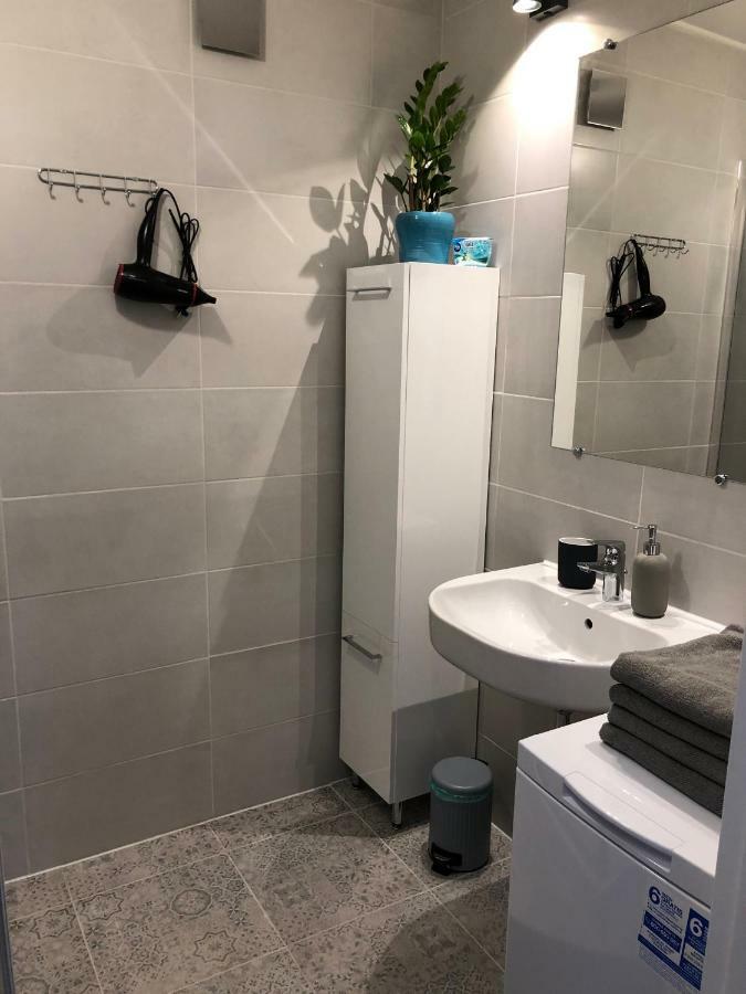 Cr Komfortowy Apartament Blisko Centrum 比亚韦斯托克 外观 照片